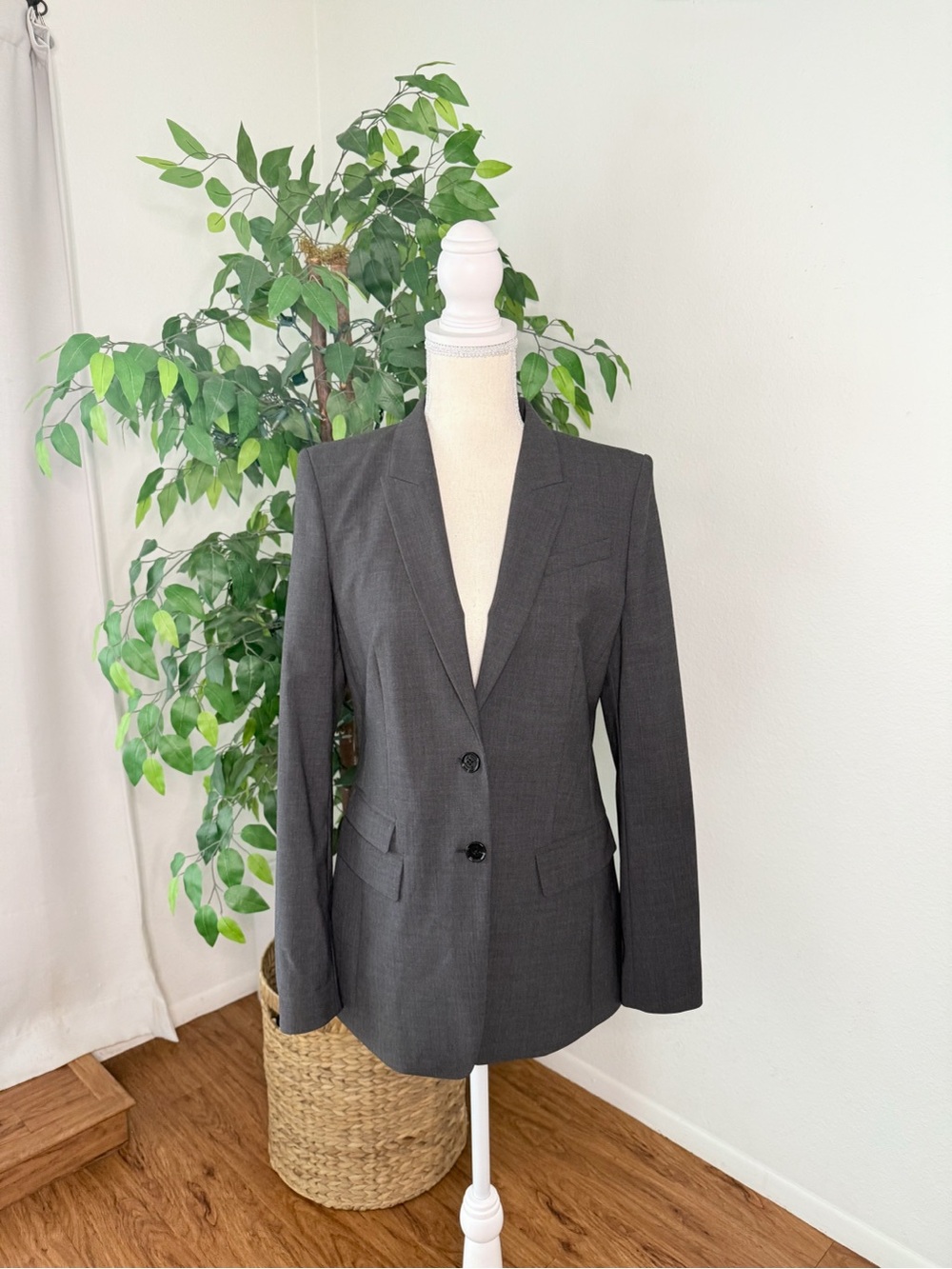 BOSS Hugo Boss Gray Wool Blend Tailored Blazer US 4 - Picture 7 of 15